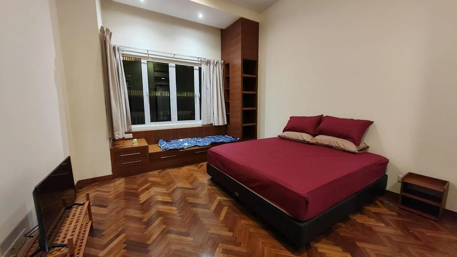 Sweet Cozy Marina Suite At Straits Quay Tanjung Tokong Malaysia